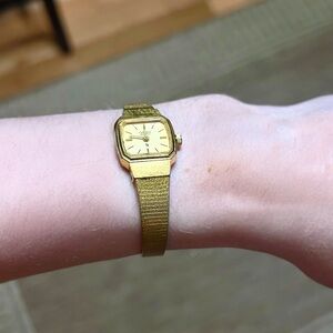 True Vintage Citizen Ladies Gold-Tone Dress Watch 60s-70s Japanese Made -Working